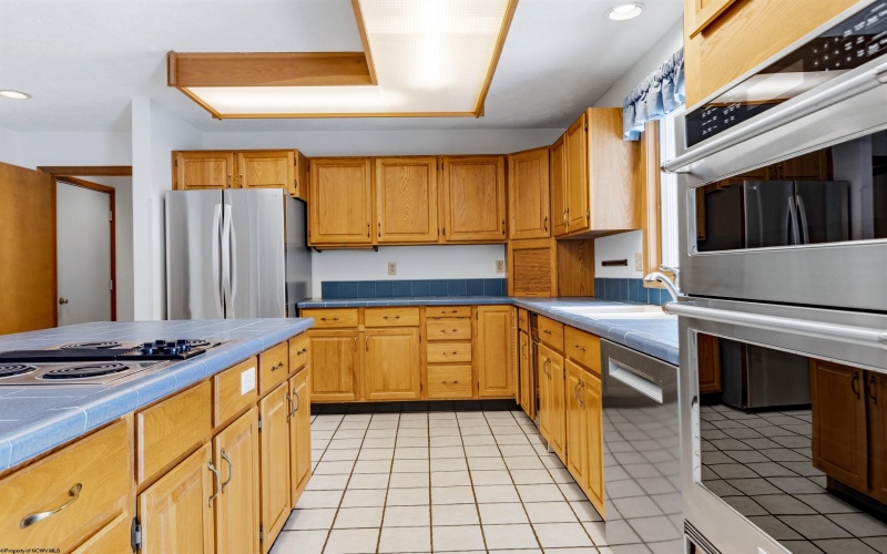 959 Southpoint Circle, Morgantown, West Virginia 26505, 6 Bedrooms Bedrooms, 10 Rooms Rooms,3 BathroomsBathrooms,Single Family Detached,For Sale,Southpoint,10163769