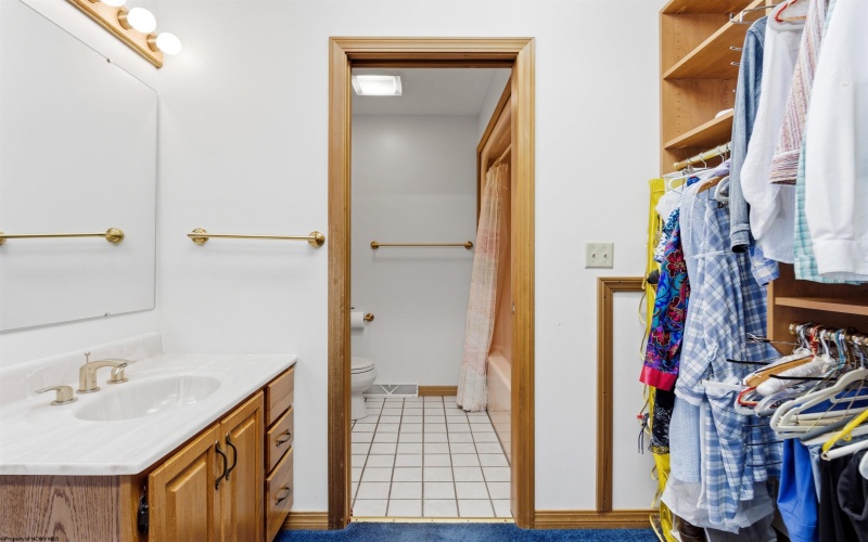 959 Southpoint Circle, Morgantown, West Virginia 26505, 6 Bedrooms Bedrooms, 10 Rooms Rooms,3 BathroomsBathrooms,Single Family Detached,For Sale,Southpoint,10163769