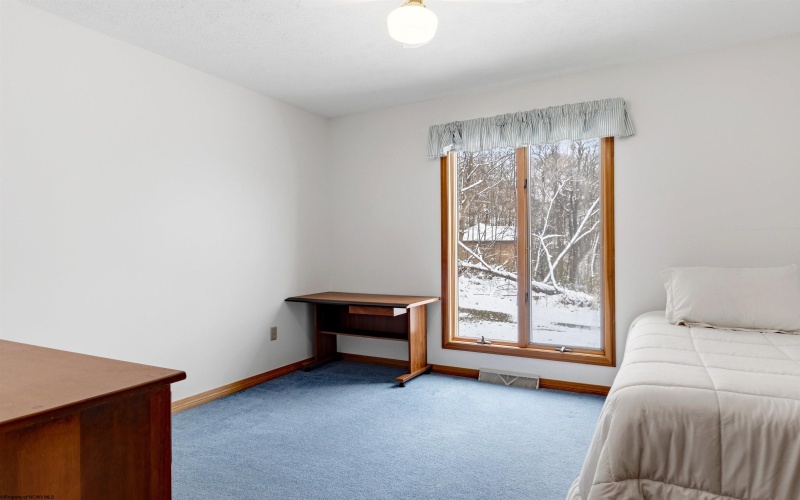 959 Southpoint Circle, Morgantown, West Virginia 26505, 6 Bedrooms Bedrooms, 10 Rooms Rooms,3 BathroomsBathrooms,Single Family Detached,For Sale,Southpoint,10163769