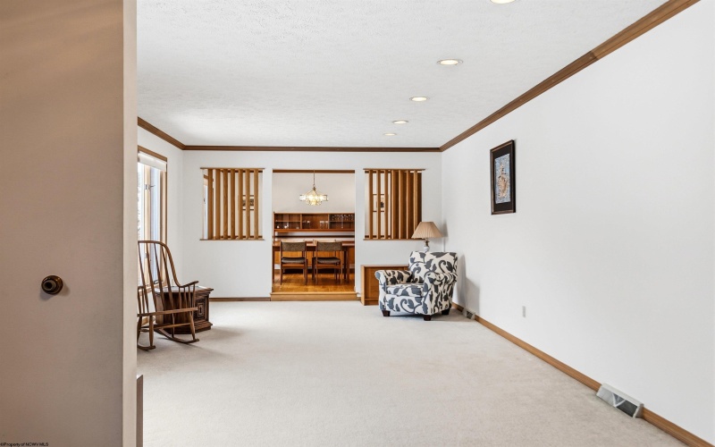 959 Southpoint Circle, Morgantown, West Virginia 26505, 6 Bedrooms Bedrooms, 10 Rooms Rooms,3 BathroomsBathrooms,Single Family Detached,For Sale,Southpoint,10163769