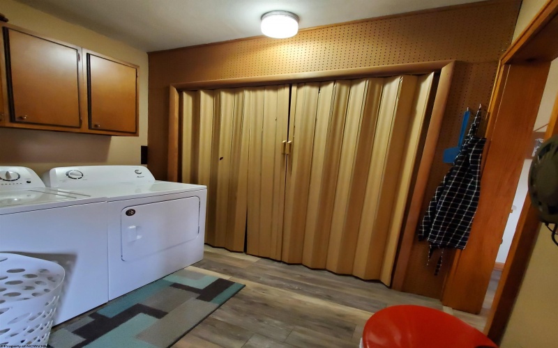 1 Goff Street, Elkins, West Virginia 26241, 3 Bedrooms Bedrooms, 8 Rooms Rooms,2 BathroomsBathrooms,Single Family Detached,For Sale,Goff,10163779