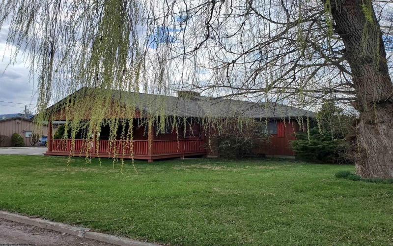 1 Goff Street, Elkins, West Virginia 26241, 3 Bedrooms Bedrooms, 8 Rooms Rooms,2 BathroomsBathrooms,Single Family Detached,For Sale,Goff,10163779