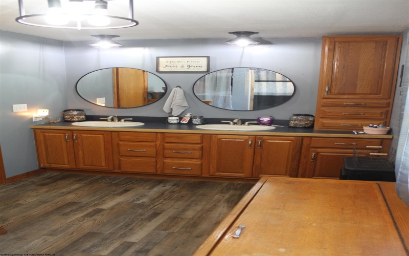 992 Holly River Road, Webster Springs, West Virginia 26288, 5 Bedrooms Bedrooms, 13 Rooms Rooms,2 BathroomsBathrooms,Single Family Detached,For Sale,Holly River,10163770