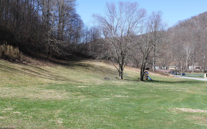 992 Holly River Road, Webster Springs, West Virginia 26288, 5 Bedrooms Bedrooms, 13 Rooms Rooms,2 BathroomsBathrooms,Single Family Detached,For Sale,Holly River,10163770