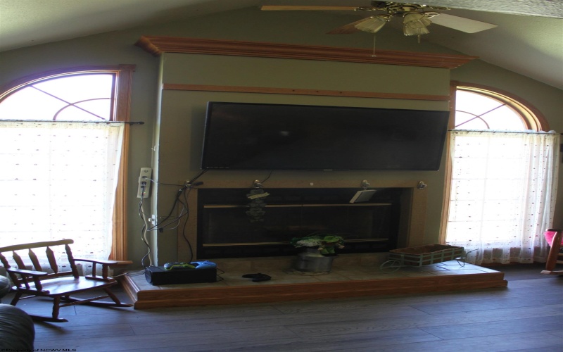 992 Holly River Road, Webster Springs, West Virginia 26288, 5 Bedrooms Bedrooms, 13 Rooms Rooms,2 BathroomsBathrooms,Single Family Detached,For Sale,Holly River,10163770