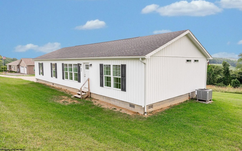 57 Arielle Way, Morgantown, West Virginia 26508, 3 Bedrooms Bedrooms, 7 Rooms Rooms,2 BathroomsBathrooms,Single Family Detached,For Sale,Arielle,10161483