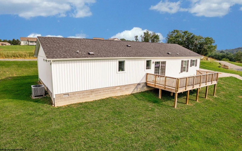 57 Arielle Way, Morgantown, West Virginia 26508, 3 Bedrooms Bedrooms, 7 Rooms Rooms,2 BathroomsBathrooms,Single Family Detached,For Sale,Arielle,10161483