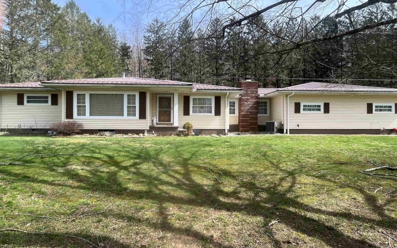 166 Dry Fork Road, Weston, West Virginia 26452, 4 Bedrooms Bedrooms, 11 Rooms Rooms,3 BathroomsBathrooms,Single Family Detached,For Sale,Dry Fork,10163775