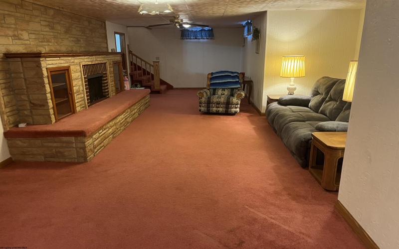 166 Dry Fork Road, Weston, West Virginia 26452, 4 Bedrooms Bedrooms, 11 Rooms Rooms,3 BathroomsBathrooms,Single Family Detached,For Sale,Dry Fork,10163775