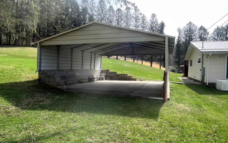 166 Dry Fork Road, Weston, West Virginia 26452, 4 Bedrooms Bedrooms, 11 Rooms Rooms,3 BathroomsBathrooms,Single Family Detached,For Sale,Dry Fork,10163775