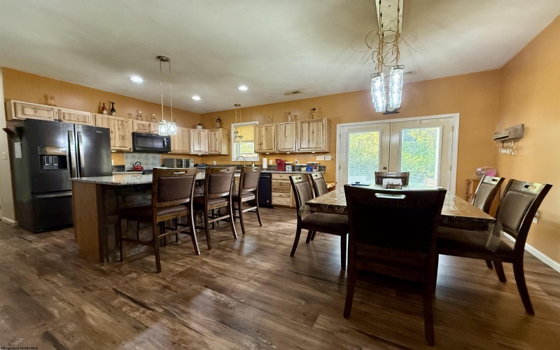 1703 Union Street, Fairmont, West Virginia 26554, 4 Bedrooms Bedrooms, 7 Rooms Rooms,2 BathroomsBathrooms,Single Family Detached,For Sale,Union,10163774