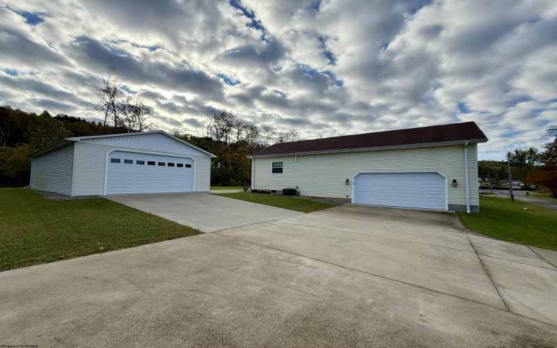 1703 Union Street, Fairmont, West Virginia 26554, 4 Bedrooms Bedrooms, 7 Rooms Rooms,2 BathroomsBathrooms,Single Family Detached,For Sale,Union,10163774