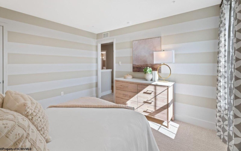 9 Vision Drive, Fairmont, West Virginia 26554, 4 Bedrooms Bedrooms, 8 Rooms Rooms,2 BathroomsBathrooms,Single Family Detached,For Sale,Vision,10163777