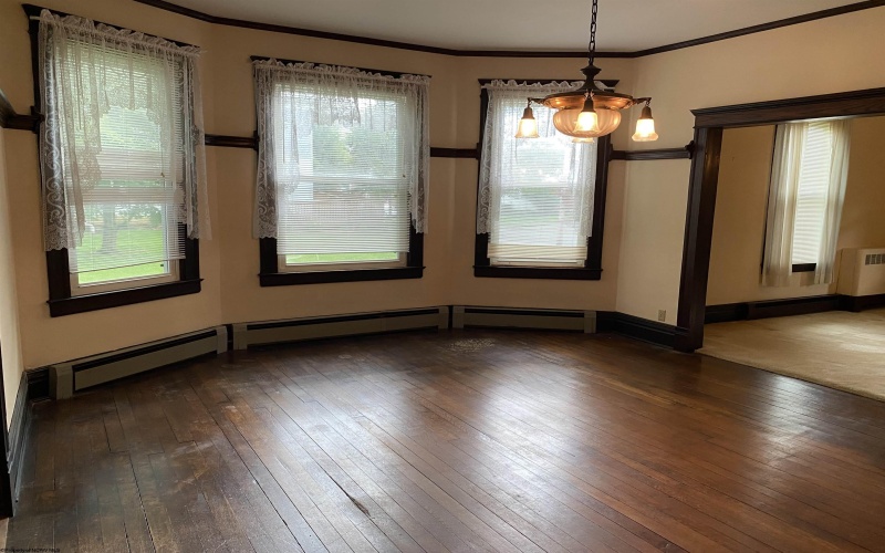 28 Central Avenue, Buckhannon, West Virginia 26201-4033, 5 Bedrooms Bedrooms, 10 Rooms Rooms,2 BathroomsBathrooms,Single Family Detached,For Sale,Central,10163778