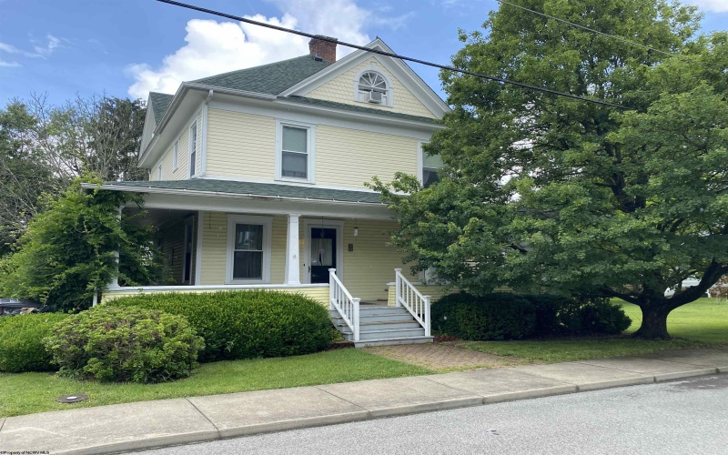 28 Central Avenue, Buckhannon, West Virginia 26201-4033, 5 Bedrooms Bedrooms, 10 Rooms Rooms,2 BathroomsBathrooms,Single Family Detached,For Sale,Central,10163778