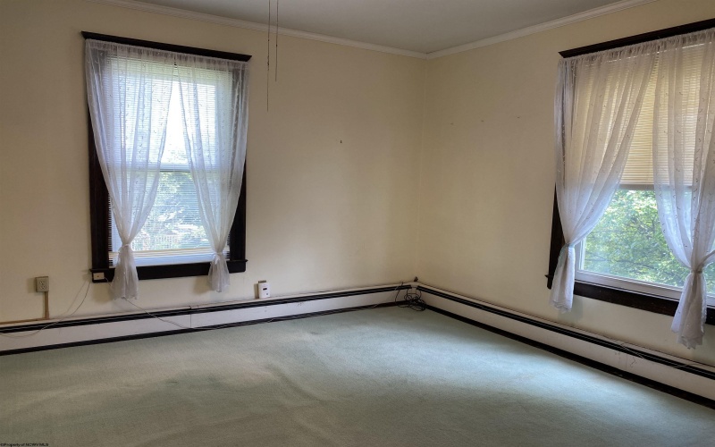 28 Central Avenue, Buckhannon, West Virginia 26201-4033, 5 Bedrooms Bedrooms, 10 Rooms Rooms,2 BathroomsBathrooms,Single Family Detached,For Sale,Central,10163778