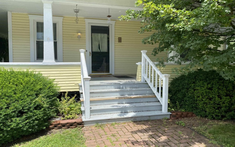 28 Central Avenue, Buckhannon, West Virginia 26201-4033, 5 Bedrooms Bedrooms, 10 Rooms Rooms,2 BathroomsBathrooms,Single Family Detached,For Sale,Central,10163778