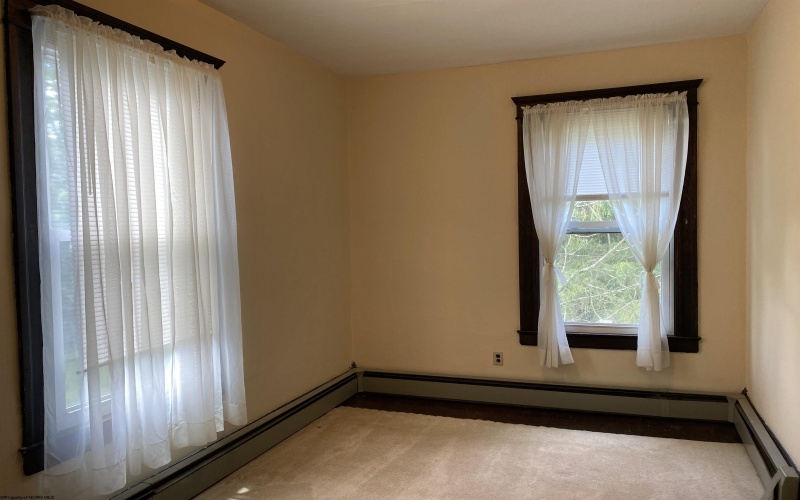 28 Central Avenue, Buckhannon, West Virginia 26201-4033, 5 Bedrooms Bedrooms, 10 Rooms Rooms,2 BathroomsBathrooms,Single Family Detached,For Sale,Central,10163778