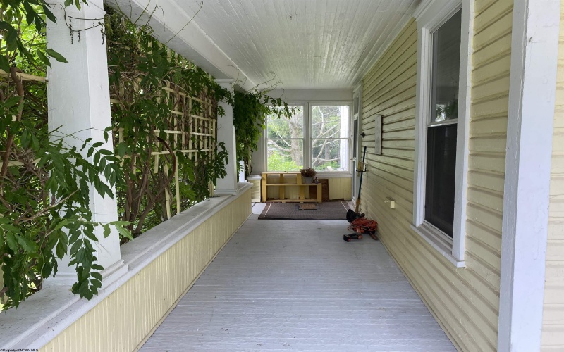 28 Central Avenue, Buckhannon, West Virginia 26201-4033, 5 Bedrooms Bedrooms, 10 Rooms Rooms,2 BathroomsBathrooms,Single Family Detached,For Sale,Central,10163778