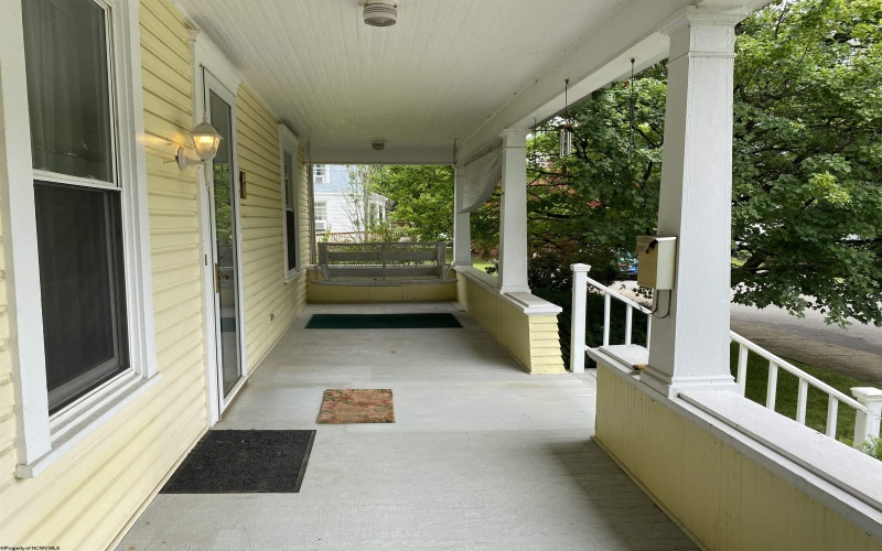 28 Central Avenue, Buckhannon, West Virginia 26201-4033, 5 Bedrooms Bedrooms, 10 Rooms Rooms,2 BathroomsBathrooms,Single Family Detached,For Sale,Central,10163778