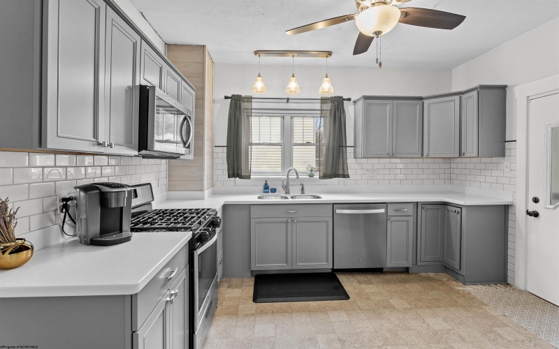 524 Melrose Street, Morgantown, West Virginia 26505, 3 Bedrooms Bedrooms, 6 Rooms Rooms,1 BathroomBathrooms,Single Family Detached,For Sale,Melrose,10163773 524 Melrose Street, Morgantown, West Virginia 26505, 3 Bedrooms Bedrooms, 6 Rooms Rooms,1 BathroomBathrooms,Single Family Detached,For Sale,Melrose,10163773