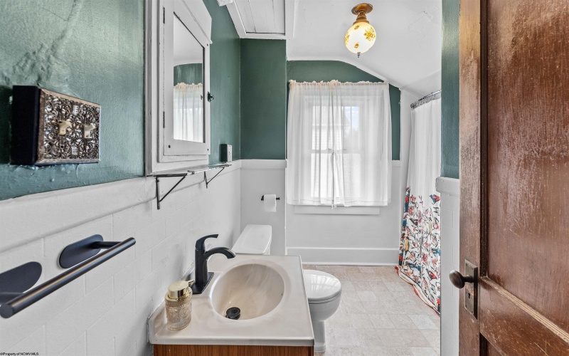 524 Melrose Street, Morgantown, West Virginia 26505, 3 Bedrooms Bedrooms, 6 Rooms Rooms,1 BathroomBathrooms,Single Family Detached,For Sale,Melrose,10163773 524 Melrose Street, Morgantown, West Virginia 26505, 3 Bedrooms Bedrooms, 6 Rooms Rooms,1 BathroomBathrooms,Single Family Detached,For Sale,Melrose,10163773