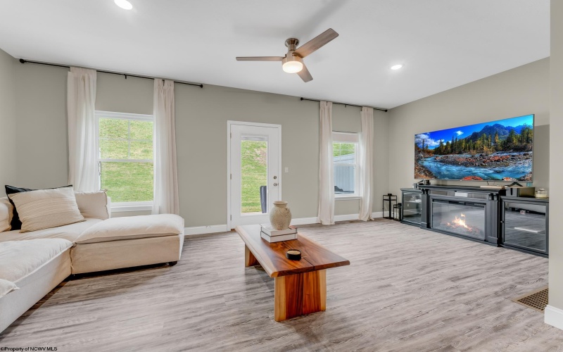 2056 Mountain Ash Lane, Morgantown, West Virginia 26501, 3 Bedrooms Bedrooms, 7 Rooms Rooms,2 BathroomsBathrooms,Single Family Attached,For Sale,Mountain Ash,10163797 2056 Mountain Ash Lane, Morgantown, West Virginia 26501, 3 Bedrooms Bedrooms, 7 Rooms Rooms,2 BathroomsBathrooms,Single Family Attached,For Sale,Mountain Ash,10163797