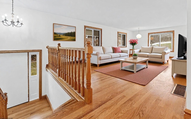 237 Poplar Drive, Morgantown, West Virginia 26505, 4 Bedrooms Bedrooms, 10 Rooms Rooms,3 BathroomsBathrooms,Single Family Detached,For Sale,Poplar,10163799