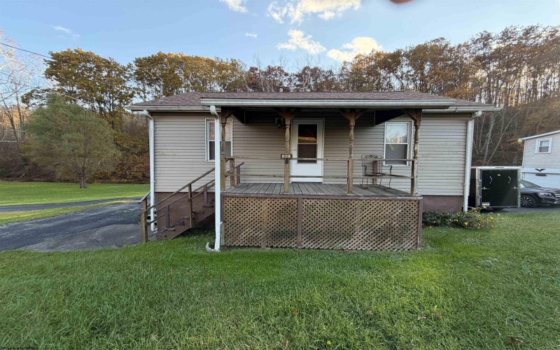 813 US Hwy 33 West, Weston, West Virginia 26452, 3 Bedrooms Bedrooms, 5 Rooms Rooms,1 BathroomBathrooms,Single Family Detached,For Sale,US Hwy 33,10163791