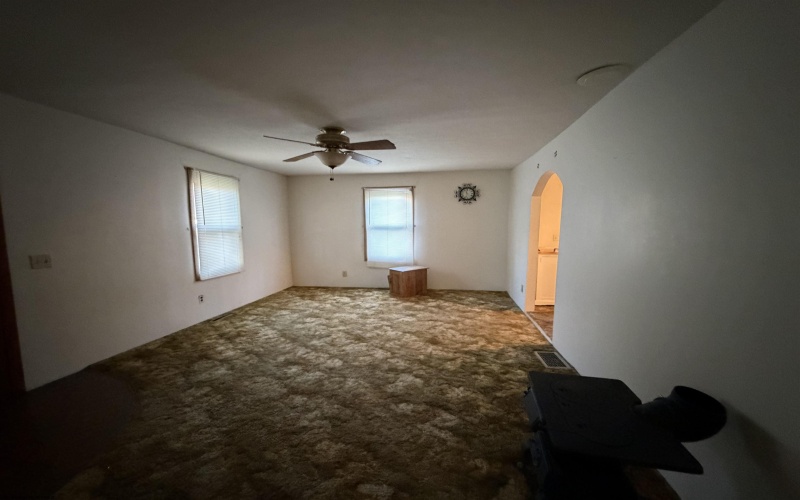 813 US Hwy 33 West, Weston, West Virginia 26452, 3 Bedrooms Bedrooms, 5 Rooms Rooms,1 BathroomBathrooms,Single Family Detached,For Sale,US Hwy 33,10163791