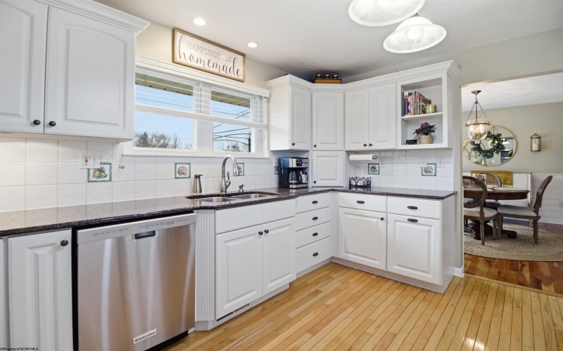 118 Ridgeway Drive, Bridgeport, West Virginia 26330, 5 Bedrooms Bedrooms, 10 Rooms Rooms,3 BathroomsBathrooms,Single Family Detached,For Sale,Ridgeway,10163788 118 Ridgeway Drive, Bridgeport, West Virginia 26330, 5 Bedrooms Bedrooms, 10 Rooms Rooms,3 BathroomsBathrooms,Single Family Detached,For Sale,Ridgeway,10163788