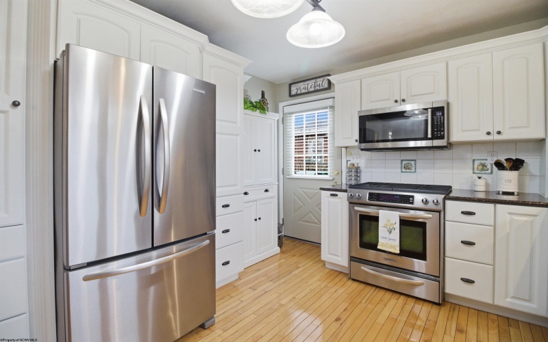 118 Ridgeway Drive, Bridgeport, West Virginia 26330, 5 Bedrooms Bedrooms, 10 Rooms Rooms,3 BathroomsBathrooms,Single Family Detached,For Sale,Ridgeway,10163788 118 Ridgeway Drive, Bridgeport, West Virginia 26330, 5 Bedrooms Bedrooms, 10 Rooms Rooms,3 BathroomsBathrooms,Single Family Detached,For Sale,Ridgeway,10163788