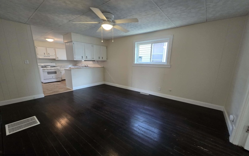 407 West Virginia Avenue, Nutter Fort, West Virginia 26301, 4 Bedrooms Bedrooms, 7 Rooms Rooms,1 BathroomBathrooms,Single Family Detached,For Sale,West Virginia,10163792