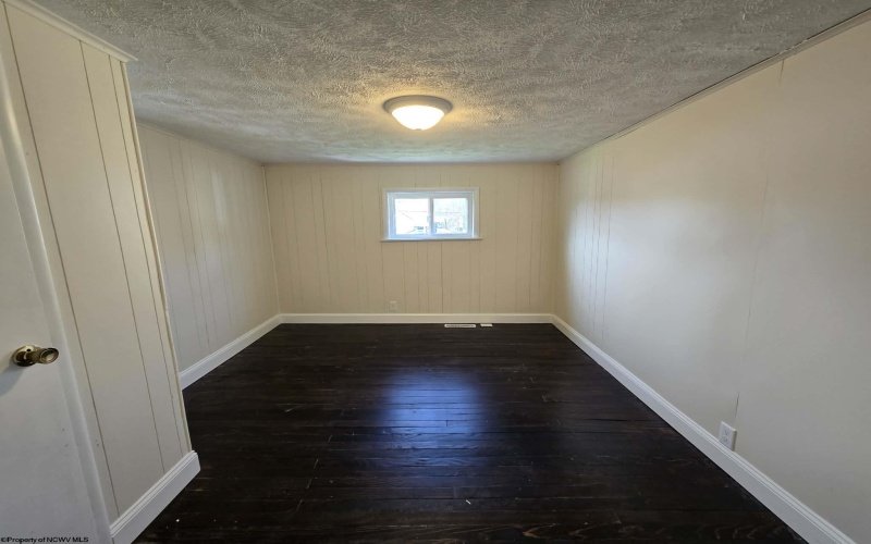 407 West Virginia Avenue, Nutter Fort, West Virginia 26301, 4 Bedrooms Bedrooms, 7 Rooms Rooms,1 BathroomBathrooms,Single Family Detached,For Sale,West Virginia,10163792