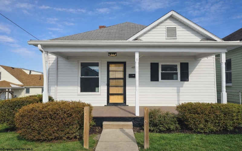 407 West Virginia Avenue, Nutter Fort, West Virginia 26301, 4 Bedrooms Bedrooms, 7 Rooms Rooms,1 BathroomBathrooms,Single Family Detached,For Sale,West Virginia,10163792