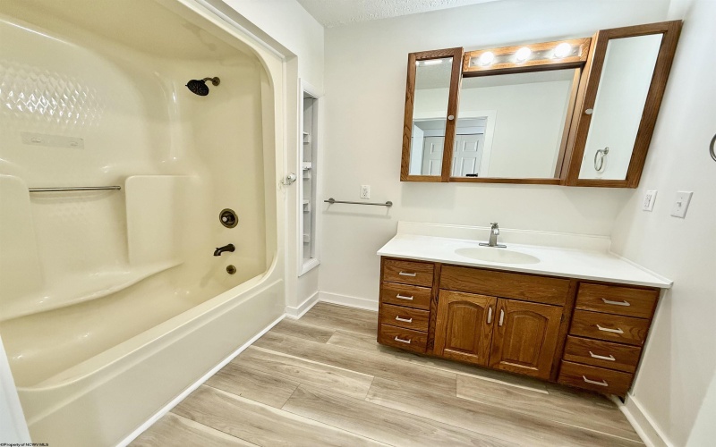 1634 Kingwood Pike, Morgantown, West Virginia 26508, 3 Bedrooms Bedrooms, 8 Rooms Rooms,3 BathroomsBathrooms,Single Family Detached,For Sale,Kingwood,10163795