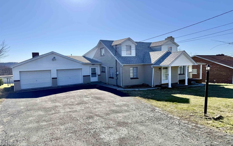 1634 Kingwood Pike, Morgantown, West Virginia 26508, 3 Bedrooms Bedrooms, 8 Rooms Rooms,3 BathroomsBathrooms,Single Family Detached,For Sale,Kingwood,10163795