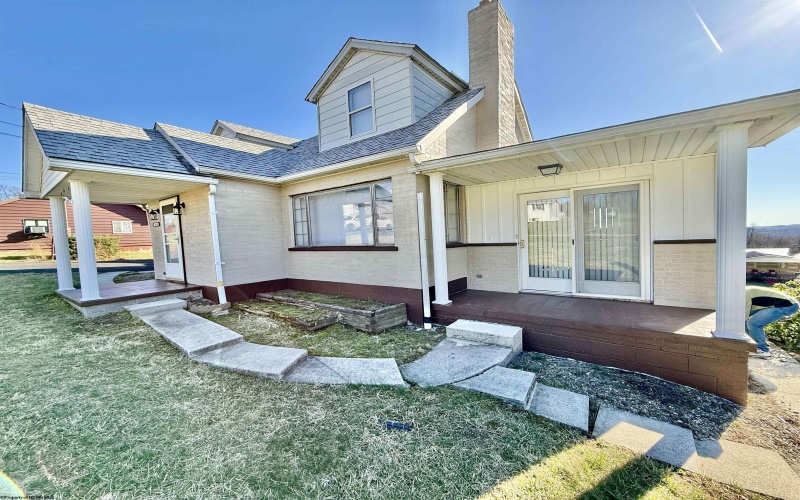 1634 Kingwood Pike, Morgantown, West Virginia 26508, 3 Bedrooms Bedrooms, 8 Rooms Rooms,3 BathroomsBathrooms,Single Family Detached,For Sale,Kingwood,10163795