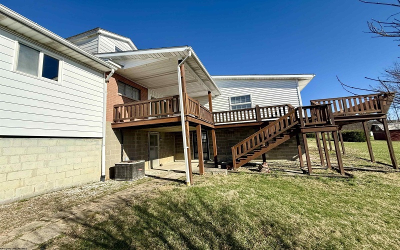 1634 Kingwood Pike, Morgantown, West Virginia 26508, 3 Bedrooms Bedrooms, 8 Rooms Rooms,3 BathroomsBathrooms,Single Family Detached,For Sale,Kingwood,10163795