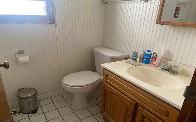 111 Ervin Lane, Elkins, West Virginia 26241, 3 Bedrooms Bedrooms, 7 Rooms Rooms,2 BathroomsBathrooms,Single Family Detached,For Sale,Ervin,10163794