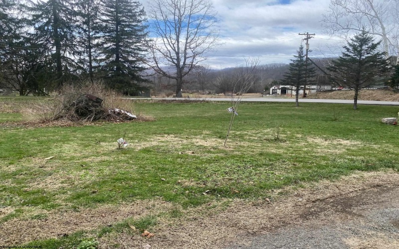 111 Ervin Lane, Elkins, West Virginia 26241, 3 Bedrooms Bedrooms, 7 Rooms Rooms,2 BathroomsBathrooms,Single Family Detached,For Sale,Ervin,10163794