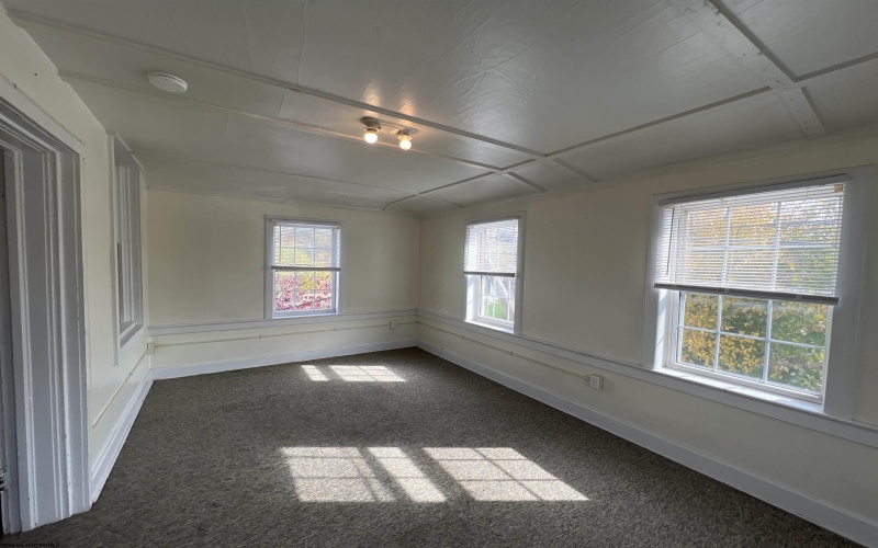 9 Garrison Street, Westover, West Virginia 26501, 3 Bedrooms Bedrooms, 9 Rooms Rooms,2 BathroomsBathrooms,Single Family Detached,For Sale,Garrison,10149215