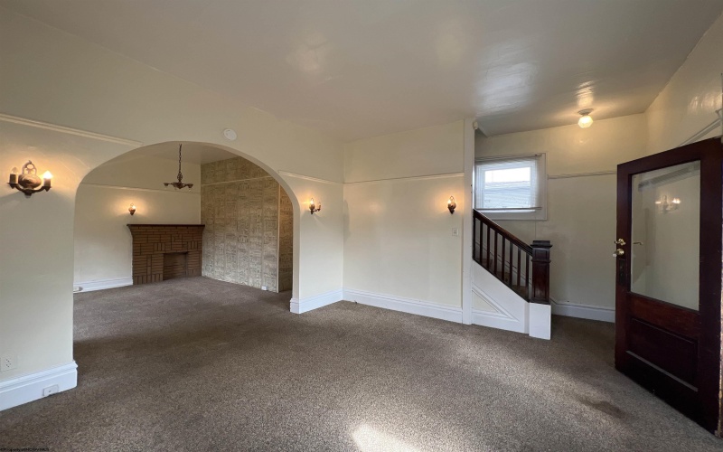 9 Garrison Street, Westover, West Virginia 26501, 3 Bedrooms Bedrooms, 9 Rooms Rooms,2 BathroomsBathrooms,Single Family Detached,For Sale,Garrison,10149215