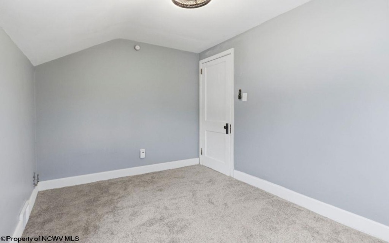 408 Maryland Avenue, Nutter Fort, West Virginia 26301, 3 Bedrooms Bedrooms, 6 Rooms Rooms,2 BathroomsBathrooms,Single Family Detached,For Sale,Maryland,10163801