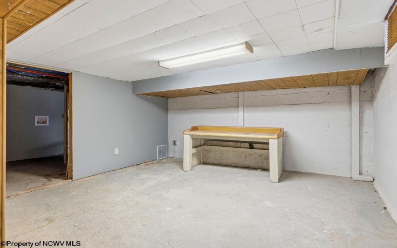 408 Maryland Avenue, Nutter Fort, West Virginia 26301, 3 Bedrooms Bedrooms, 6 Rooms Rooms,2 BathroomsBathrooms,Single Family Detached,For Sale,Maryland,10163801