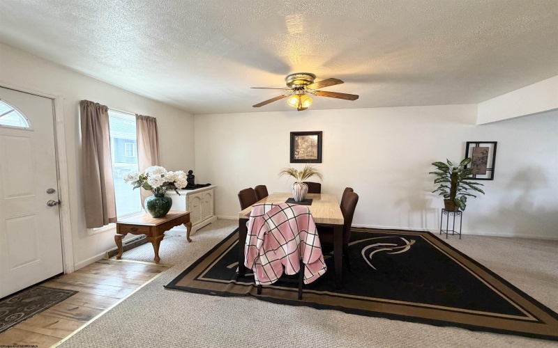 38 Cliffside Drive, Morgantown, West Virginia 26501, 3 Bedrooms Bedrooms, 4 Rooms Rooms,2 BathroomsBathrooms,Single Family Attached,For Sale,Cliffside,10163806