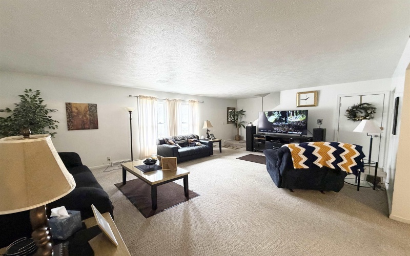 38 Cliffside Drive, Morgantown, West Virginia 26501, 3 Bedrooms Bedrooms, 4 Rooms Rooms,2 BathroomsBathrooms,Single Family Attached,For Sale,Cliffside,10163806