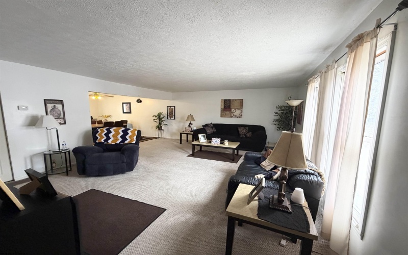 38 Cliffside Drive, Morgantown, West Virginia 26501, 3 Bedrooms Bedrooms, 4 Rooms Rooms,2 BathroomsBathrooms,Single Family Attached,For Sale,Cliffside,10163806