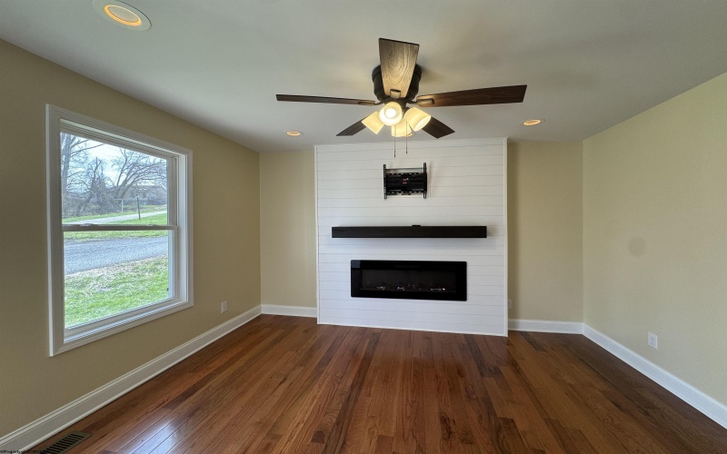 110 Sunshine Way, Fairmont, West Virginia 26554, 3 Bedrooms Bedrooms, 7 Rooms Rooms,2 BathroomsBathrooms,Single Family Detached,For Sale,Sunshine,10163800