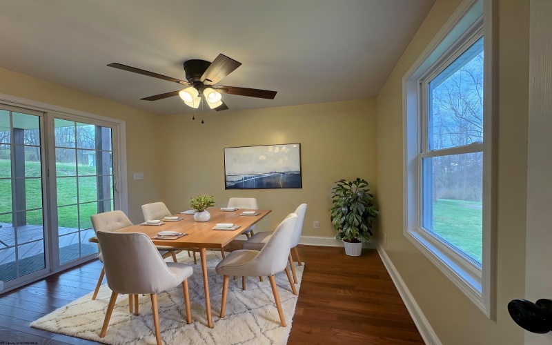 110 Sunshine Way, Fairmont, West Virginia 26554, 3 Bedrooms Bedrooms, 7 Rooms Rooms,2 BathroomsBathrooms,Single Family Detached,For Sale,Sunshine,10163800